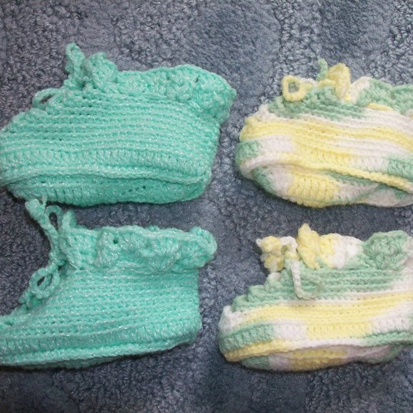 Acrylic baby booties (#EV913) - Picture 4 of 6
